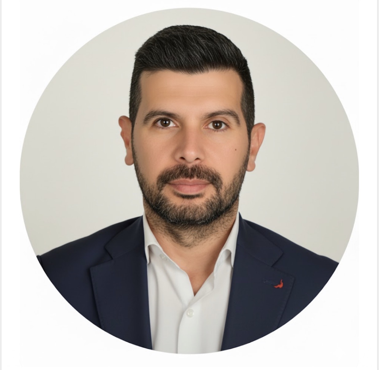 Erdinç Yıldız yazar fotoğrafı